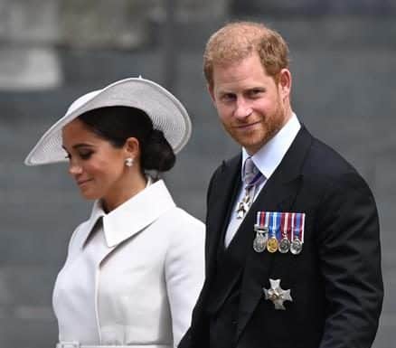 Los duques de Sussex critican la intrusión de la prensa en documental