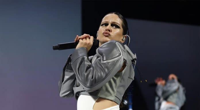 Rosalía ya suena en inglés con su tema “LLYLM (Lie like you love me)”