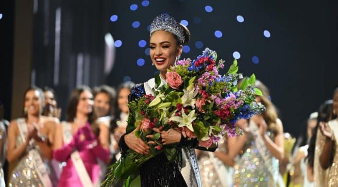 Miss Estados Unidos es coronada reina de la belleza universal