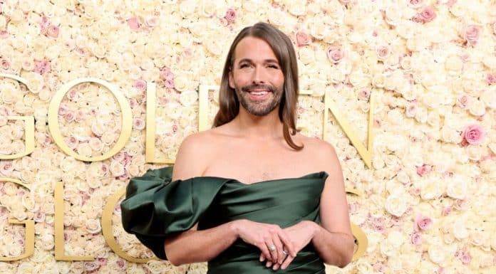 ¿Por qué Jonathan Van Ness causó polémica en los Globos de Oro 2025? ¿Por qué Jonathan Van Ness causó polémica en los Globos de Oro 2025?