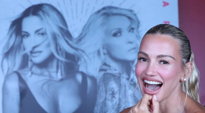 La artista colombiana Fanny Lu se “reencuentra” con su nuevo tema ‘Otra partida’ La artista colombiana Fanny Lu se reencuentra con su nuevo tema Otra partida