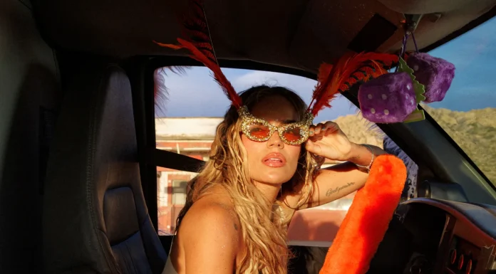 Karol G impulsa a cantante eslovaca que la podría destronar del top #1 mundial
