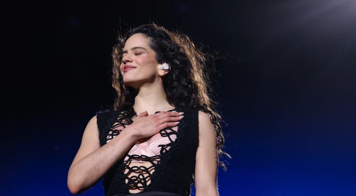 Cancelan homenaje a Rosalía en Argentina tras polémica por el Mundial