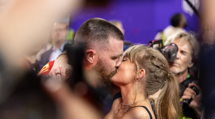La promesa de Travis que hizo llorar a Taylor en sus votos matrimoniales