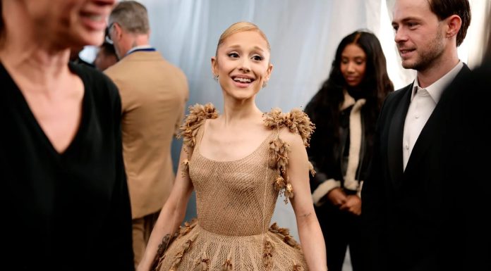 ¿Familia de Ariana Grande planea intervención por su salud?