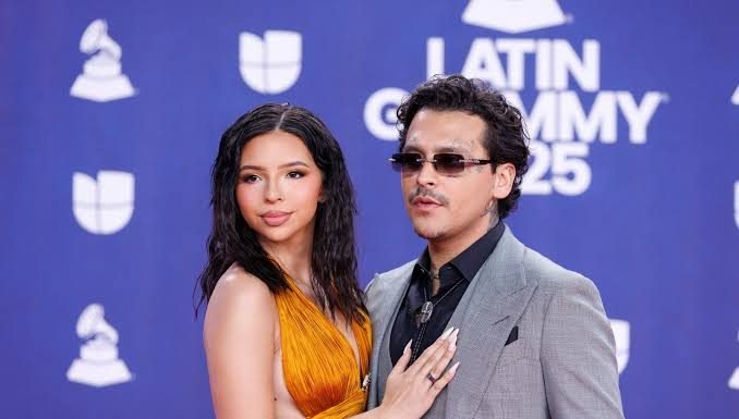 Nodal prepara canción para su boda con Ángela Aguilar