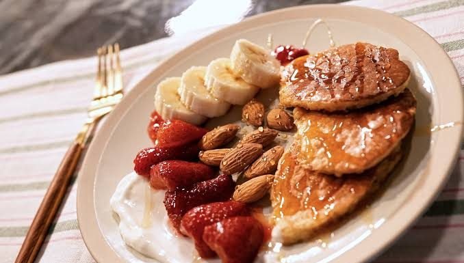 Pancakes de yogur y avena: proteína en 20 minutos