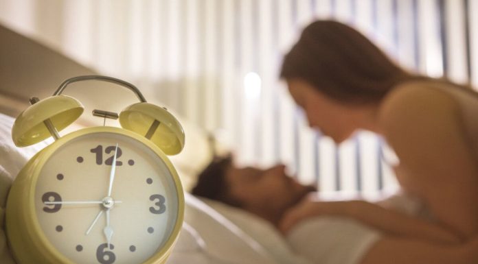 ¿Mañana, tarde o noche? El horario del sexo sí importa