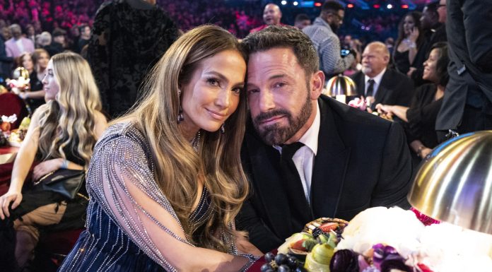 Ben Affleck hace comentarios sobre JLo a más de dos años de su separación