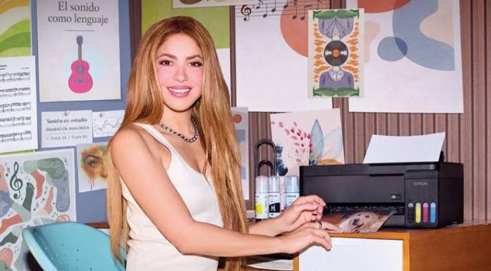 Shakira: dos títulos universitarios, siete idiomas, madre de dos niños y estrella internacional